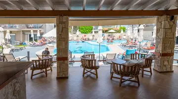 Hotel Royal & Suites