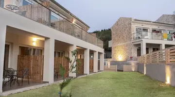 Hotel Saint George Palace
