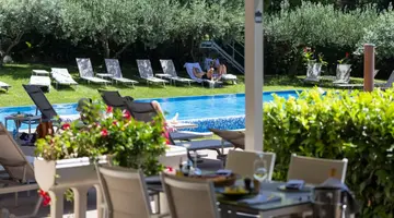 Hotel Salona Palace