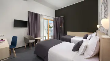 Hotel Salona Palace