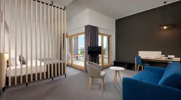 Hotel Salona Palace