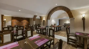 Hotel Salona Palace