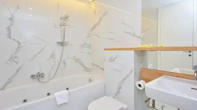 Hotel San Antonio, Podstrana