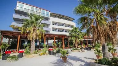 Hotel San Antonio, Podstrana