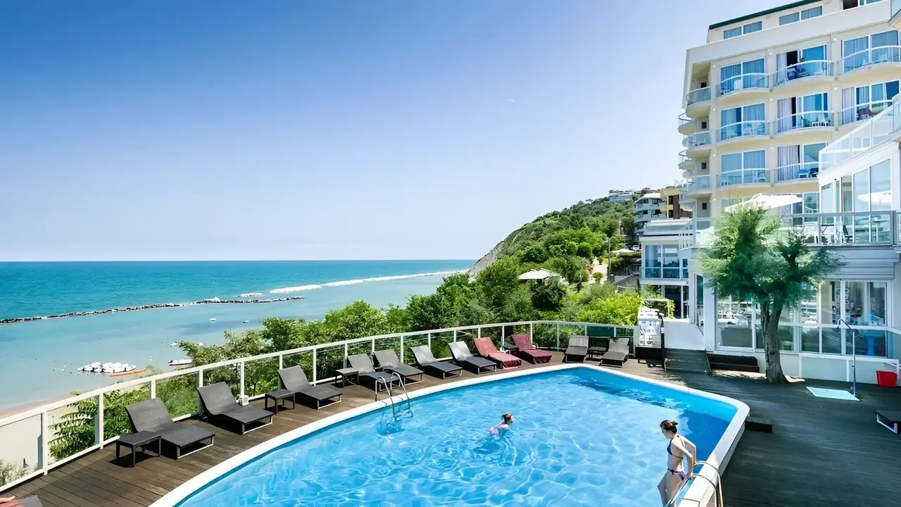 HOTEL SANS SOUCI
