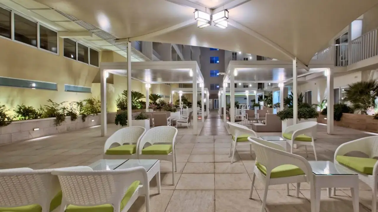 Hotel Santana
