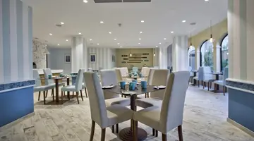 Hotel Santana