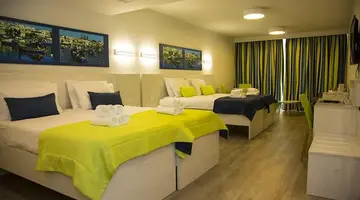Hotel Santana
