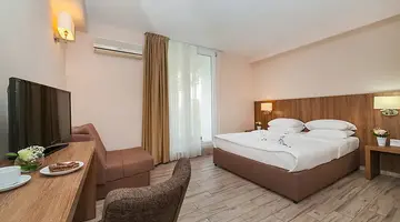 Hotel Sato