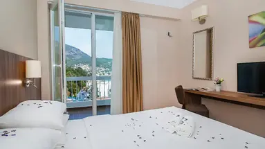 Hotel Sato