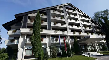 HOTEL SAVICA GARNI****