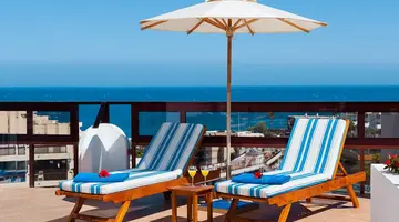 Hotel Seaside Sandy Beach