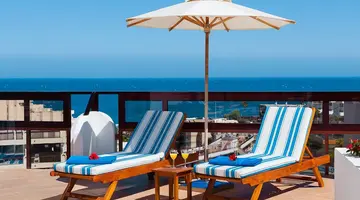 Hotel Seaside Sandy Beach