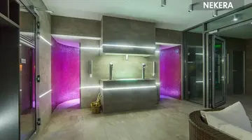 Hotel Senator