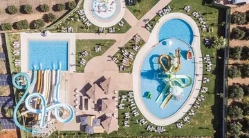 Hotel Senseana Sea Side Resort & Aquadve