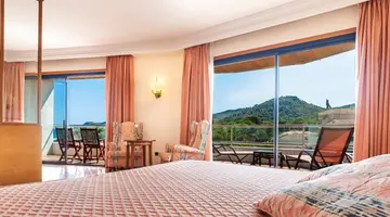 HOTEL SERRANO PALACE