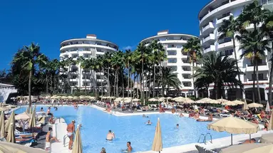 Hotel Servatur Waikiki