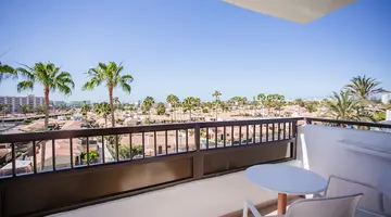Hotel Servatur Waikiki