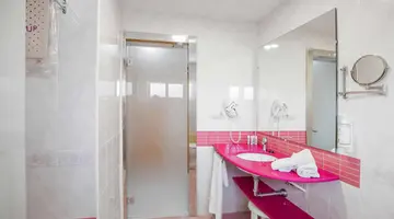 HOTEL SERVIGROUP NEREO