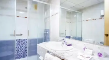 HOTEL SERVIGROUP RIALTO