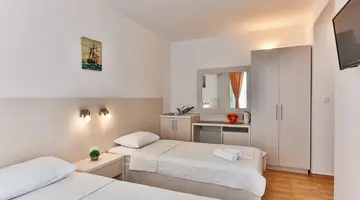 HOTEL SKYPRIME (ex. HOTEL TATJANA)