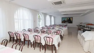HOTEL SLAVEN***