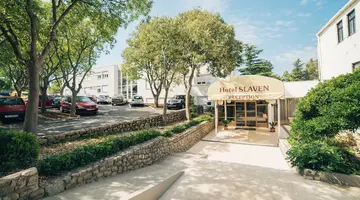HOTEL SLAVEN***