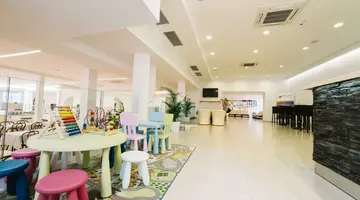 HOTEL SLAVEN***