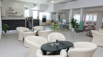 HOTEL SLAVEN***