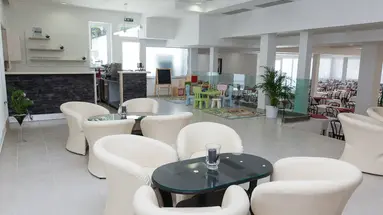 HOTEL SLAVEN***