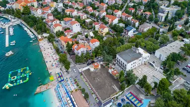 HOTEL SLAVEN***