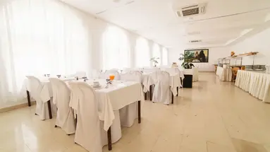 HOTEL SLAVEN***