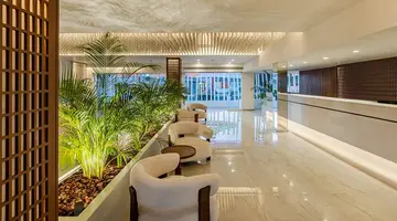 Hotel So White Beach Resort