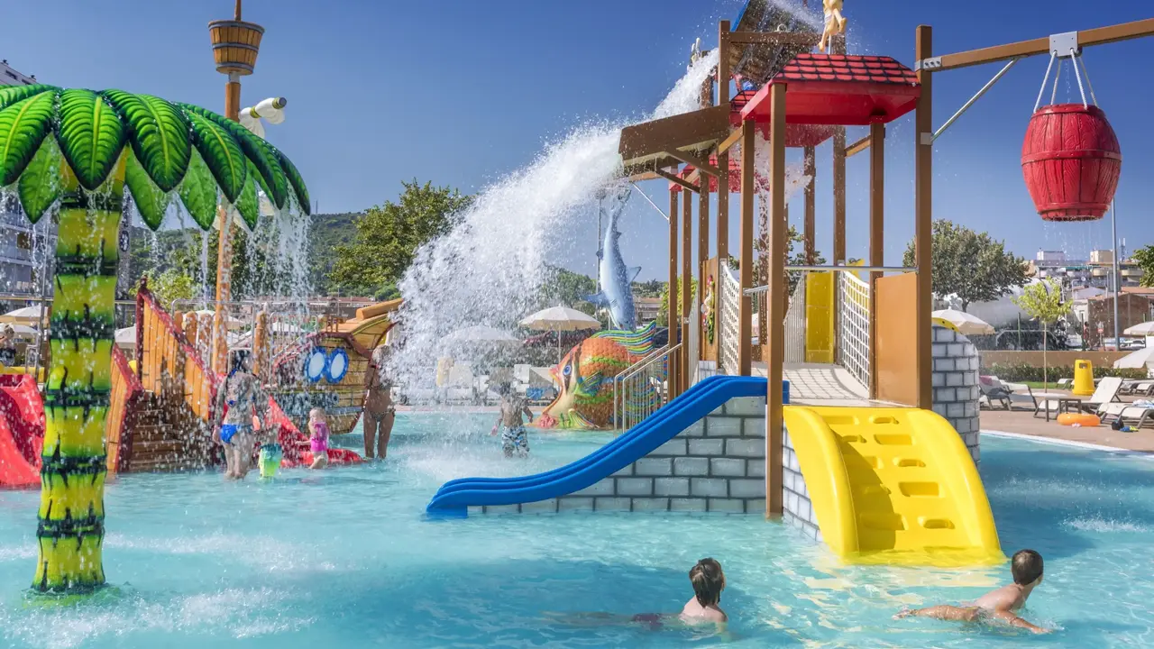 HOTEL SORRA DAURADA SPLASH