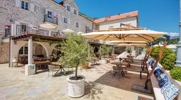 HOTEL SPLENDIDO