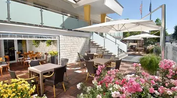 Hotel St. Moritz