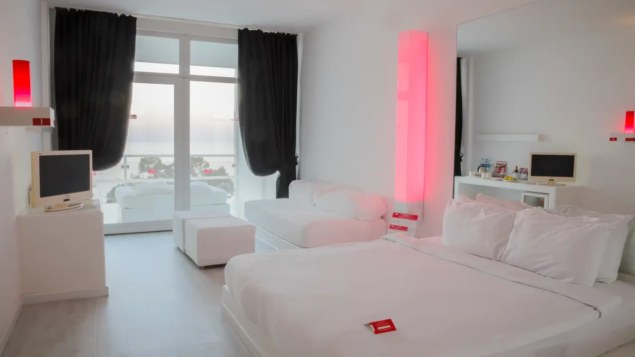 HOTEL SU