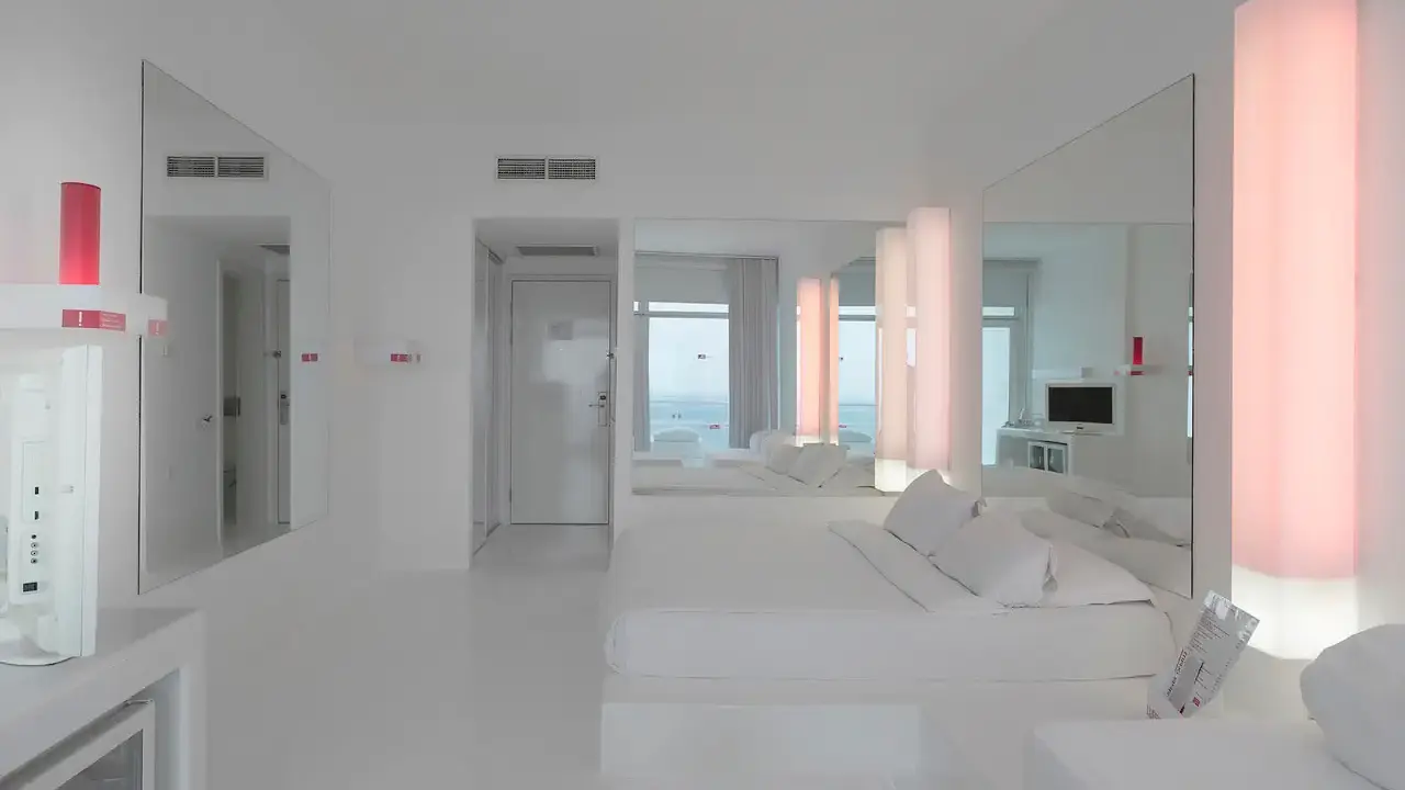 HOTEL SU