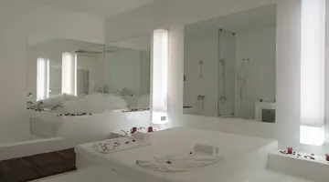 HOTEL SU