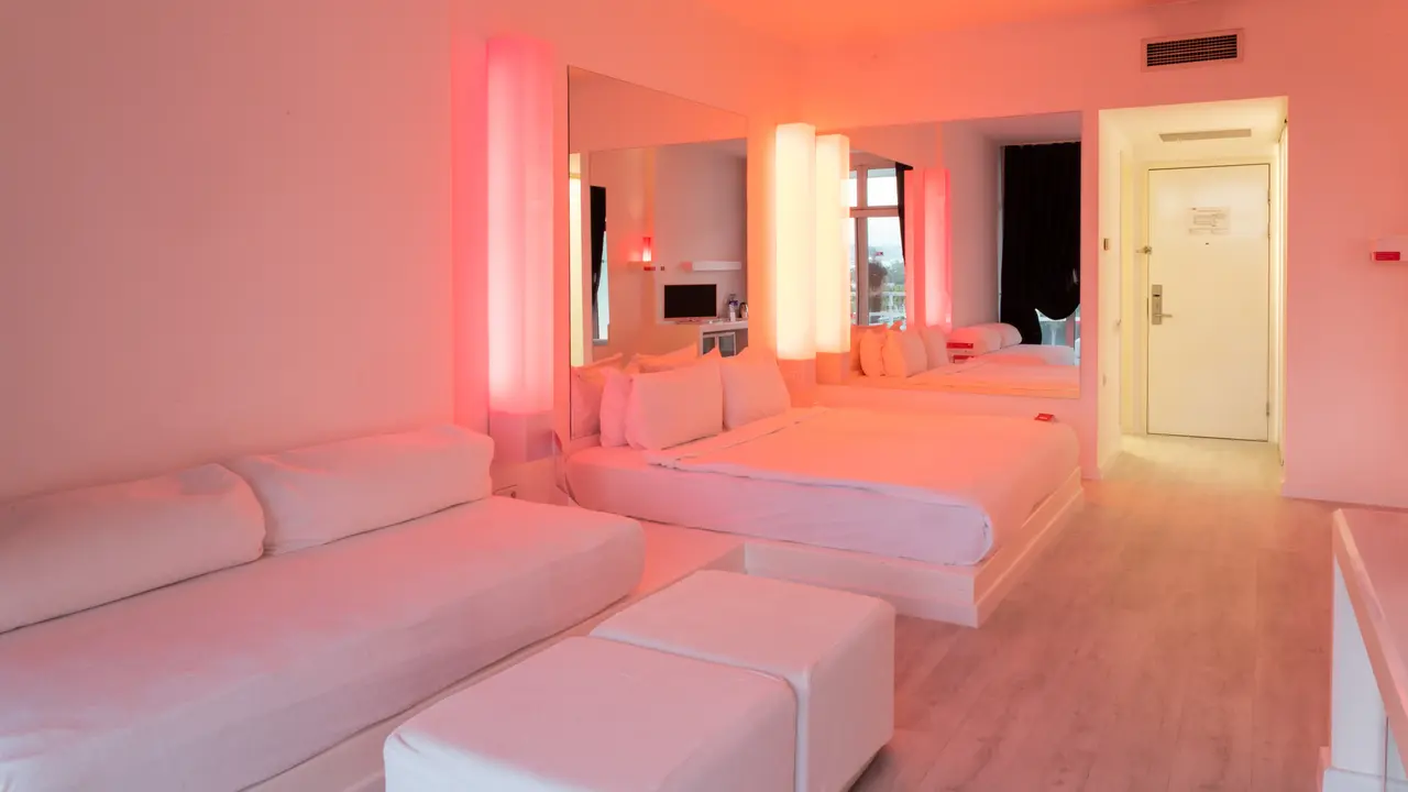 HOTEL SU