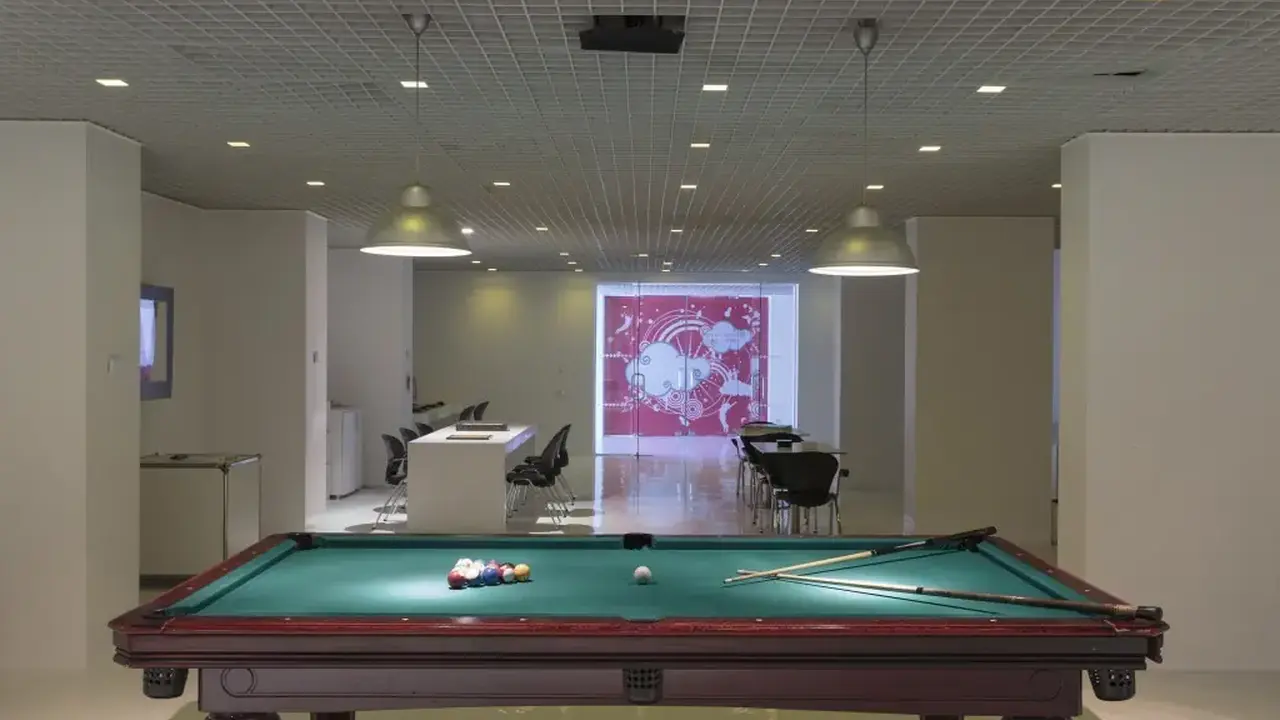 HOTEL SU