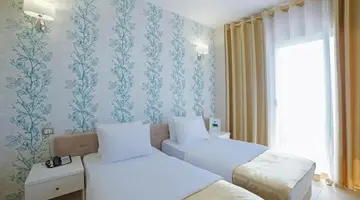 HOTEL SUN