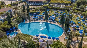Hotel Sunrise Village Beach