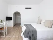 Hotel Sunrise Village Beach