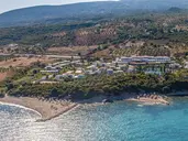 Hotel Sunrise Village Beach