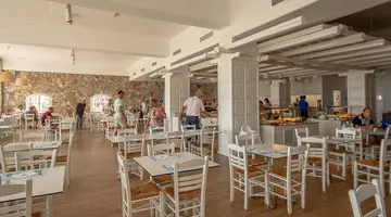 Hotel Sunrise Village Beach