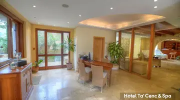HOTEL TA CENC AND SPA