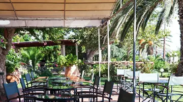 Hotel Tara Beach