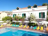 Hotel Tara Beach