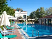 Hotel Tara Beach